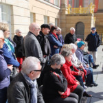 Dr. Sigrid Sommer stellt den Kulturstadt-Vereinsmitgliedern die Veränderungen in der Stadtmitte vor.