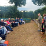 Willi Händler und Sybilla Rasmussen bei der Einführung zum Stück