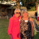 Karin Genrich (l.) und Monika Rosenkranz beim Shooting.