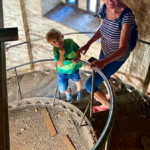 Rita Walkowiak mit Enkel Corvin