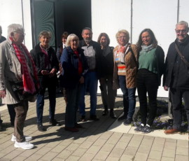 Die erste Besuchergruppe